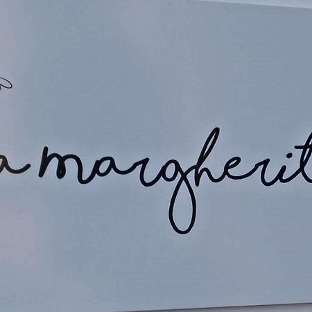 La Margherita B&B イヴレーア エクステリア 写真